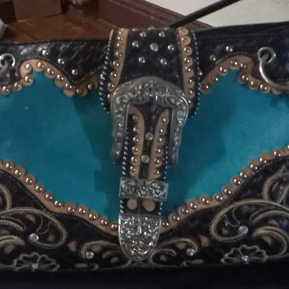 Purse - Picture 1 of 1
